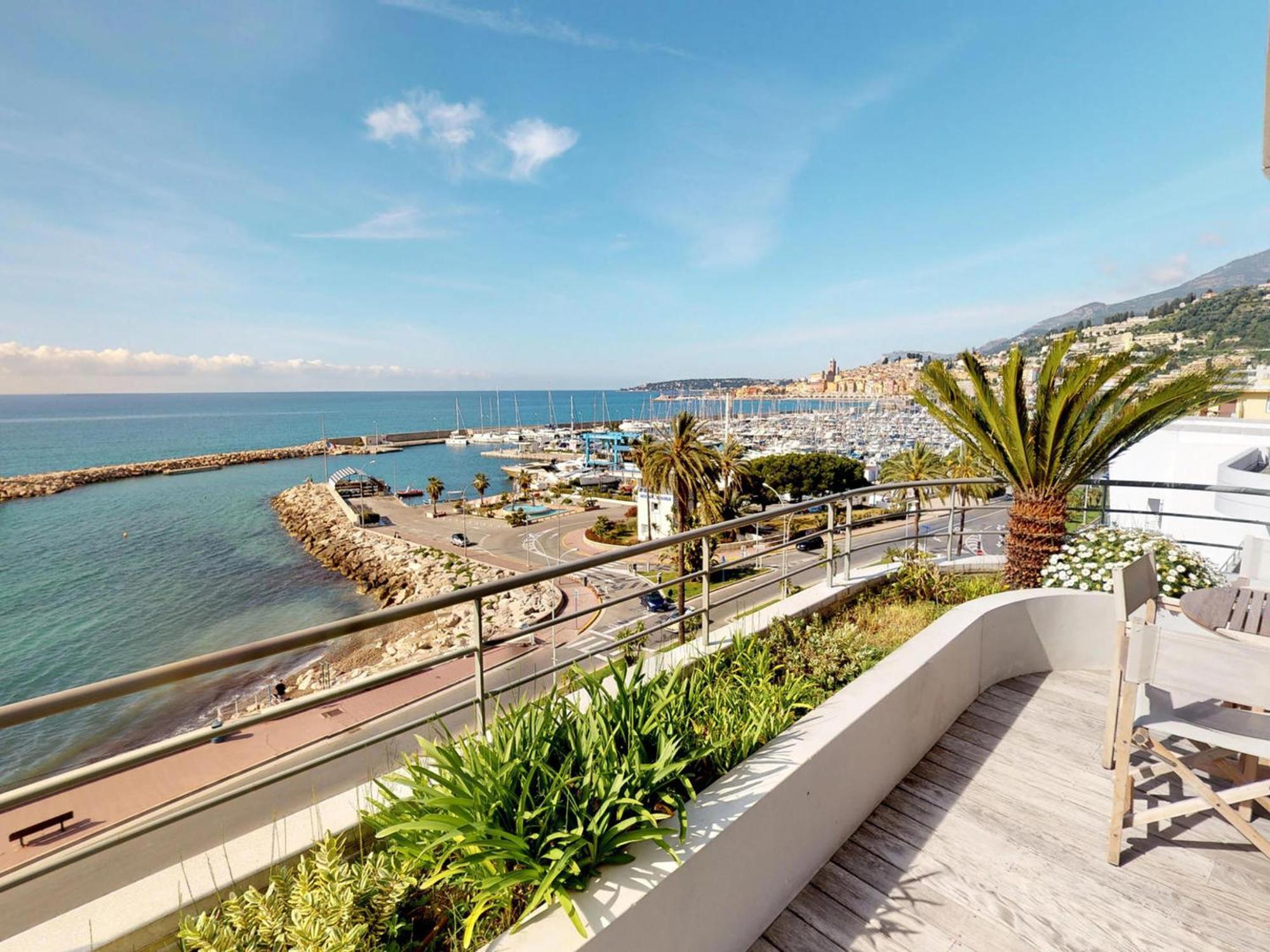 Magnifique 3P Face Mer Avec Terrasse De 46M² Et Parking Prive - Fr-1-196-250 Menton Exterior photo